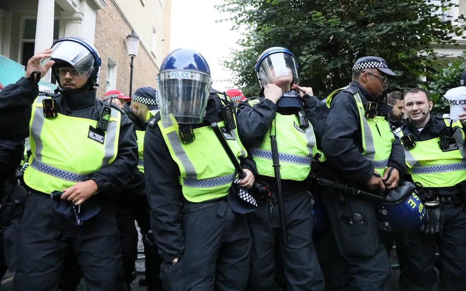 Woman, 32, in Life-Threatening Condition After Multiple Stabbings at Notting Hill Carnival